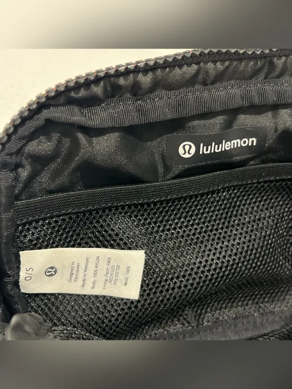 lululemon athletica Black Waist/Crossbody Bag with Silver Logo - Image 4