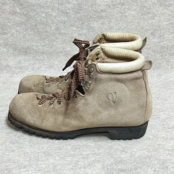 Vintage Vasque Tan Suede Hiking Boots Vibram Sole Made in Italy 7504 Women 8.5 M - Image 4