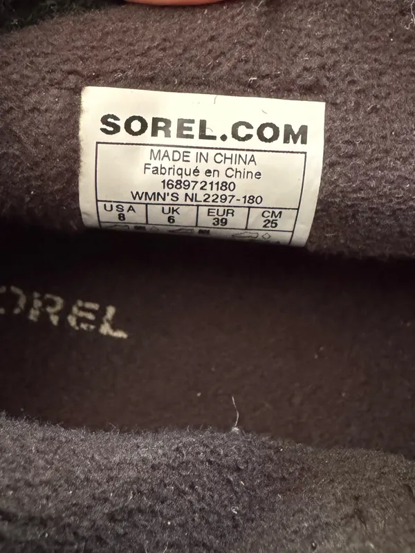 Sorel Waterproof Cozy Carnival Women’s Winter Boots Size 8 - Image 8