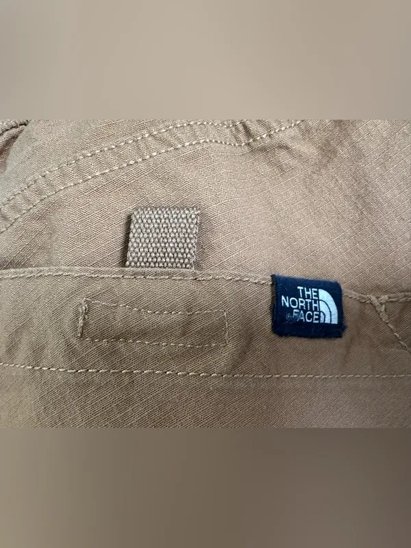 63. Northface women’s large shorts brown - Image 3
