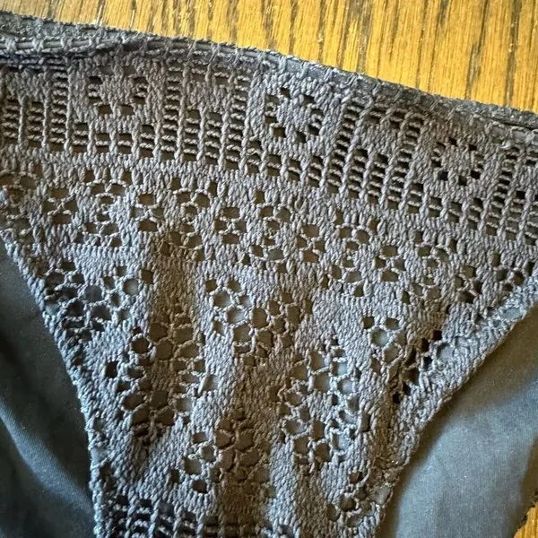 Victorias Secret Black Crocheted Side Tie Beaded Cheeky Swim Bikini Bottom Large - Image 4