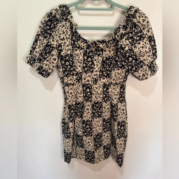 NWT By Anthropologie Ruffled Puff-Sleeve Dress Sz 4‎ - Image 4