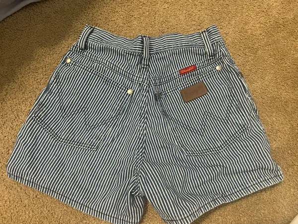 Wrangler Shorts - Image 2
