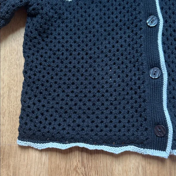 Abercrombie &‎ Fitch Black Knit Shorts Sleeve Cardigan with White Edging Size XS - Image 5