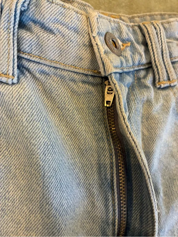 Women’s Zara Brand High-Rise Light Blue Denim Shorts Size 0 - Image 5