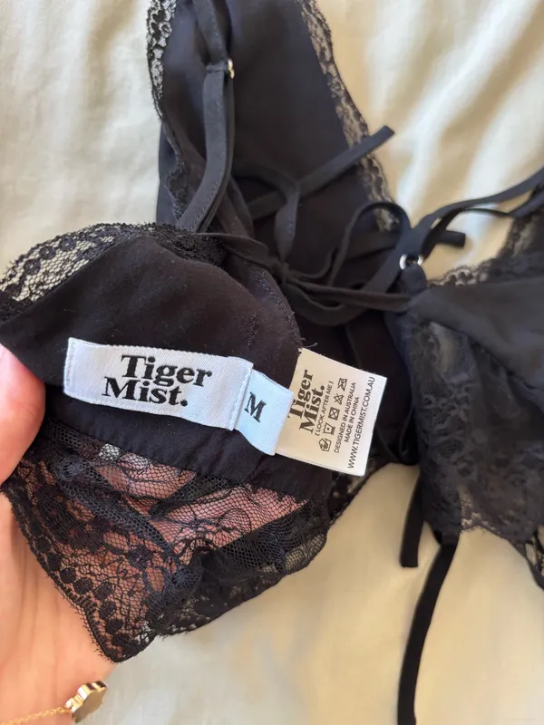 Tiger Mist Crop Top Black - Image 3