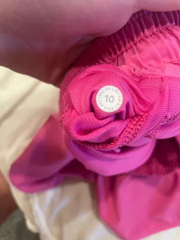 Hotty Hot Shorts 4” Sonic Pink - Image 5