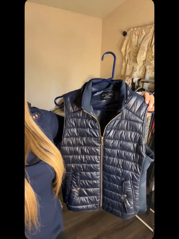 Love Tree Navy Quilted Lightweight Puffer Vest - Image 4