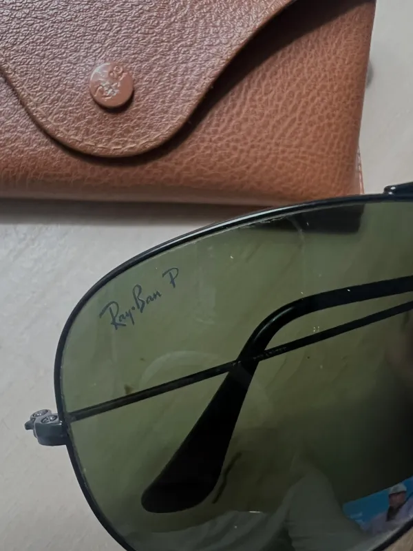 Ray-Ban Aviator Black - Image 3