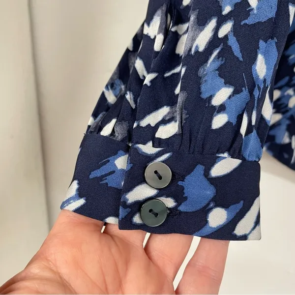 Classiques Entier Blue Abstract Print Silk Long Sleeve Boho Blouse Womens M - Image 5