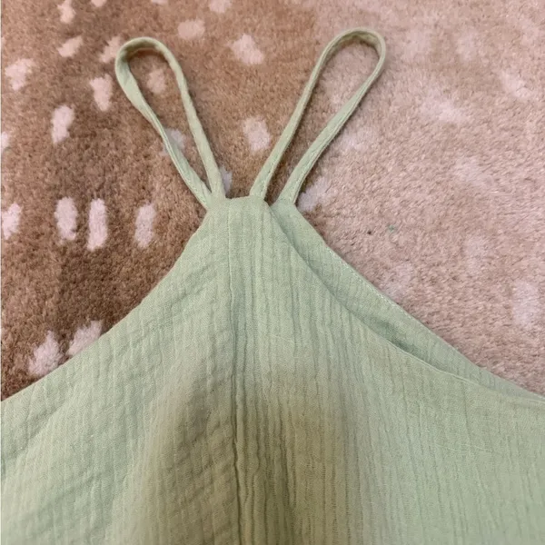 How very loved BNWOT lime green flowy halter tank blouse women’s size large - Image 5