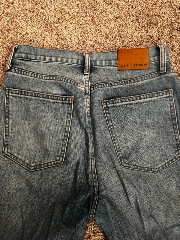 Denim Forum Arlo Aritzia High-Rise Straight - Image 4