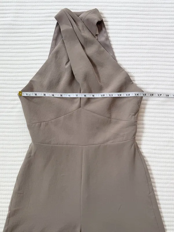 Aritzia Wilfred Pageturner Halter Jumpsuit in Taupe Crepe NWT - Image 7