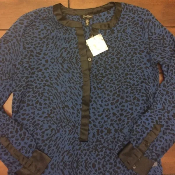 Bnwt Jess Simp Top! - Image 2