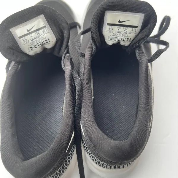 Nike Women's Black and White Athletic Sporty Running Swoosh Logo Sneakers Sz 8.5 - Image 6