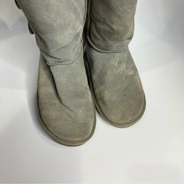 UGG Bailey triple button shearling boots size‎ 7 - Image 5