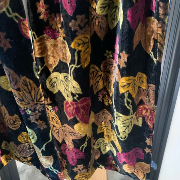 Velvety Feel Rayon Silk Leaf Scarf - Image 2
