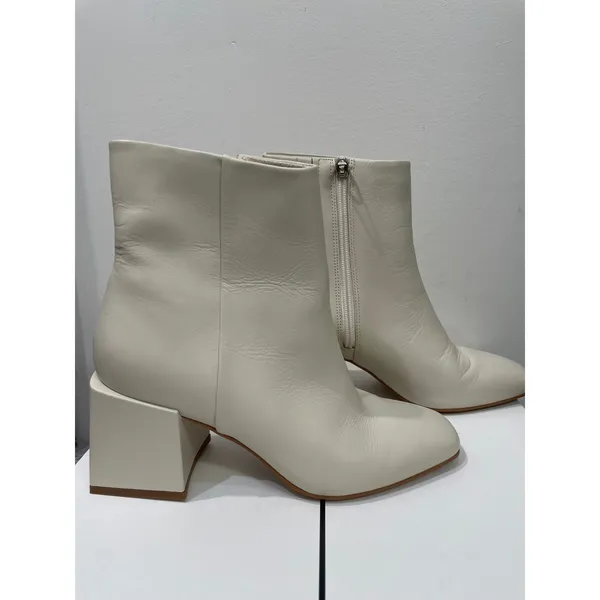 Dolce Vita Imogen H2O Ivory Leather Waterproof Square Toe‎ Block Heel Boots 6 - Image 2