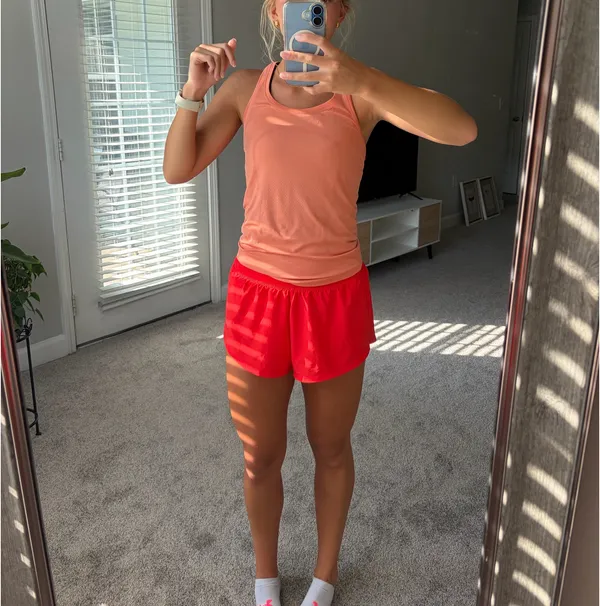 Lululemon Racerback Tank Swiftly - Image 3
