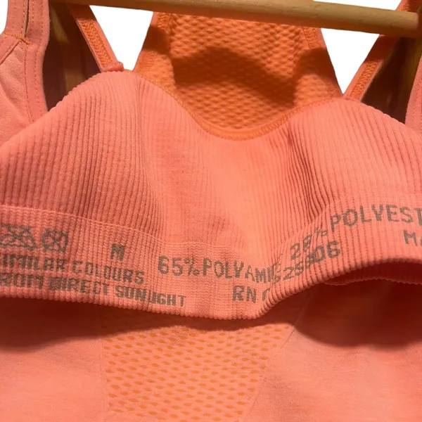BuffBunny Peach Orange Seamless Tank Top Size Medium‎ - Image 6