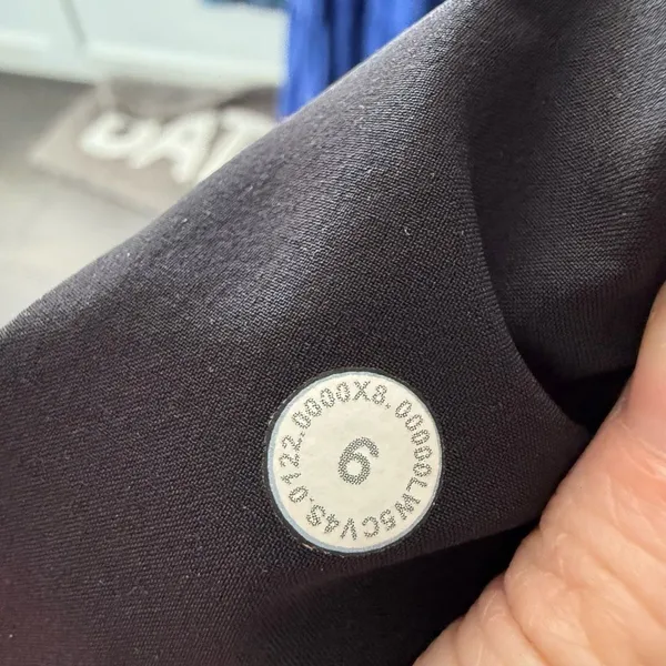 Lululemon Women’s 6 Black Keep Moving Jogger Pants - Image 5