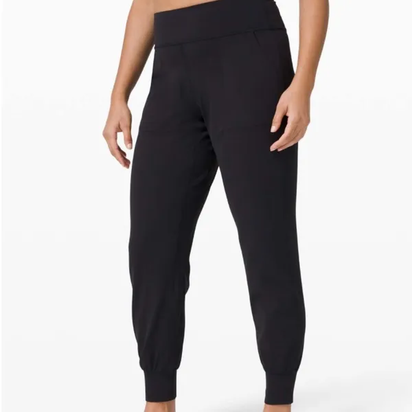 Lululemon Align Jogger 28"
Black - Image 2