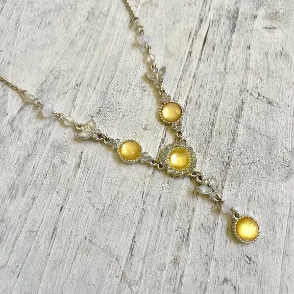 Vintage Avon silver tone yellow butterfly necklace - Image 4