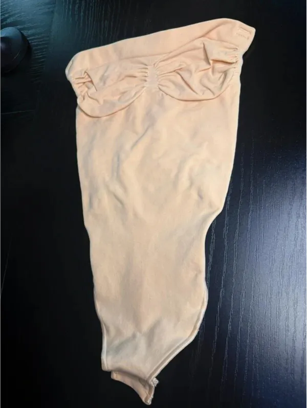 SKIMS Seamless Sculpt Thong Bodysuit Nude Small NEW - Image 3
