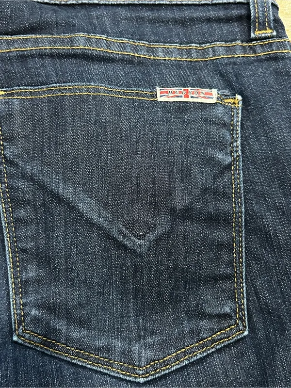 Hudson Women’s Size 31 Dark Wash Stretch Bootcut Jeans - Image 4