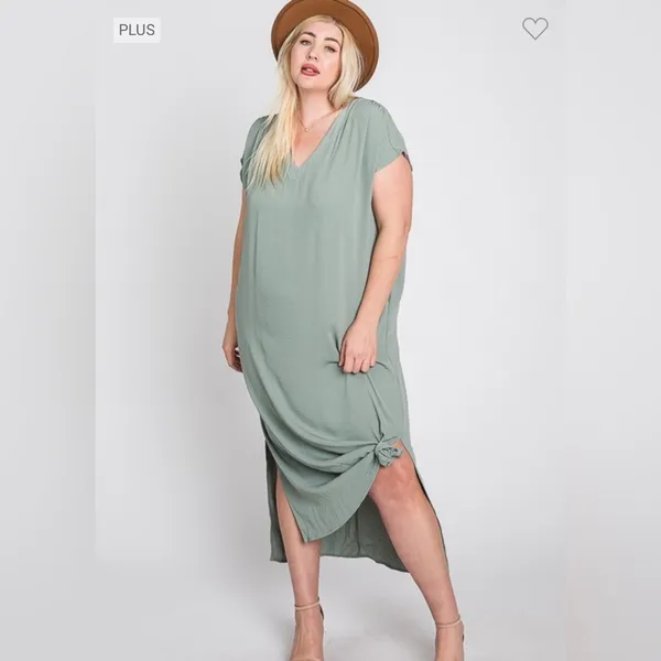 Sage Green Flowy Boxy Cut Sleeveless Maxi Dress with Pockets Jade by Jane NEW - Image 2