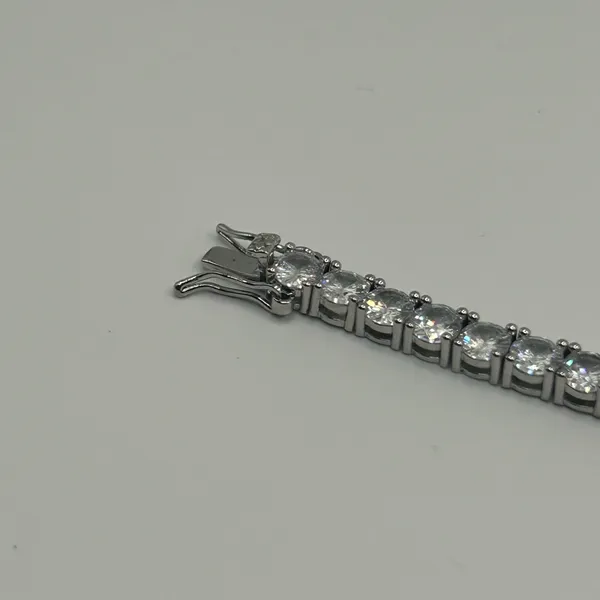 Kay Jewelers Moissanite Tennis Bracelet Silver 5mm 8 Inch Brand New VVS1 Crazy Shine No Pass - Image 5