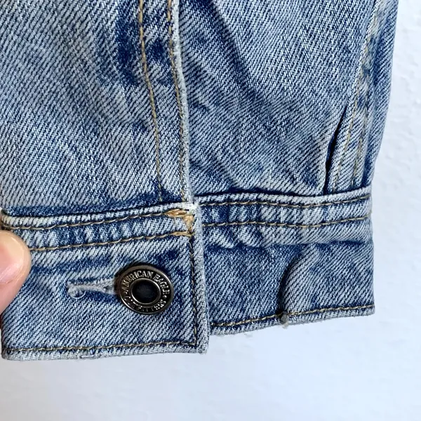 NWT American Eagle Outfitters Fleece Lined Trucker Denim Jacket in‎ Blue - Image 4