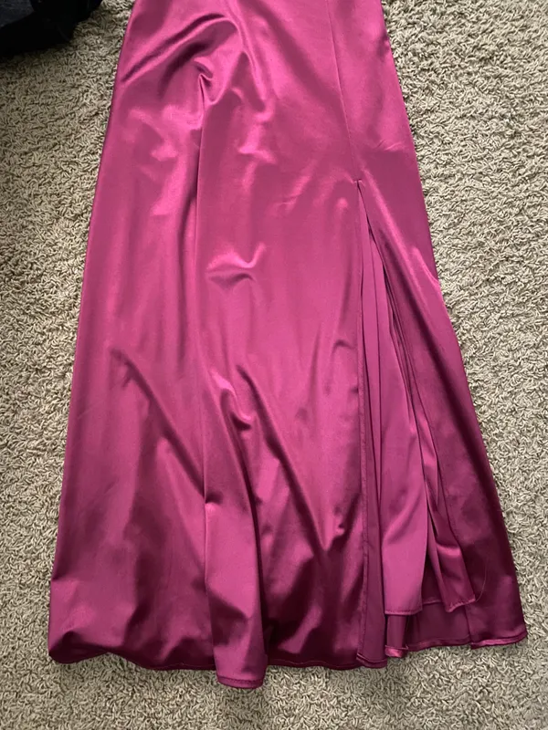 Macy's maroon prom dress - Image 5