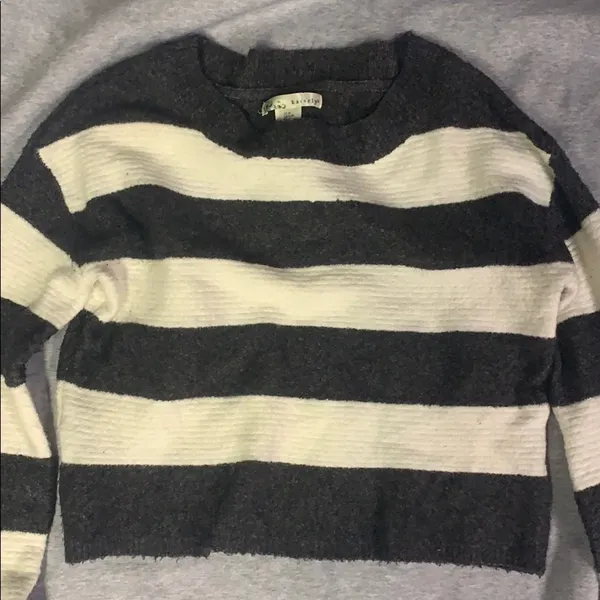 Kaisely Striped sweater - Image 2