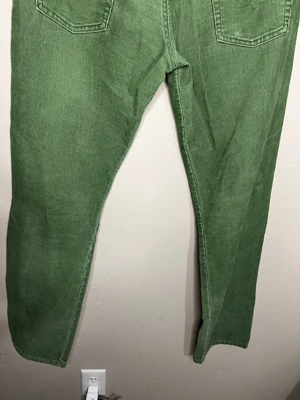 Levis Vintage‎ Y2K Green Corduroy Straight-Leg Button Fly Pants - Image 9