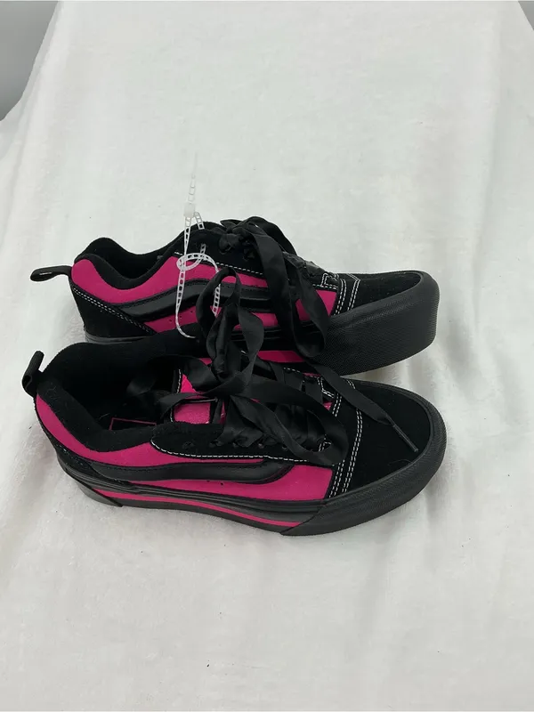 Vans Women’s Black and Hot Pink Lace-Up Skate Sneakers B50 - Image 3