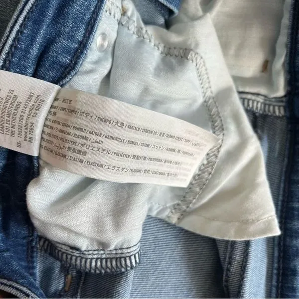 Abercrombie & Fitch Super Skinny Ankle High Rise Jeans with Star Embroidery - Image 8
