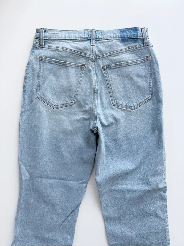 NWT Abercrombie & Fitch The 90’s Straight Ultra High Rise Jeans Size 30/10 - Image 5