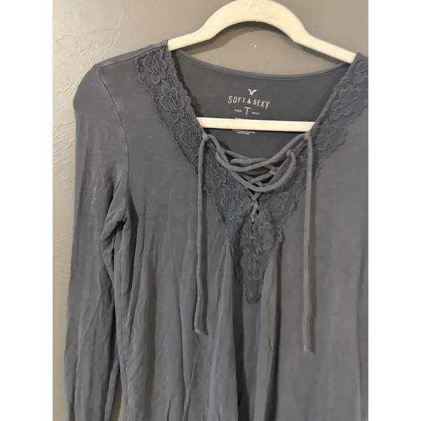 American Eagle Soft &‎ Sexy Charcoal Gray Lace Up Grunge Long Sleeve Top Small - Image 2