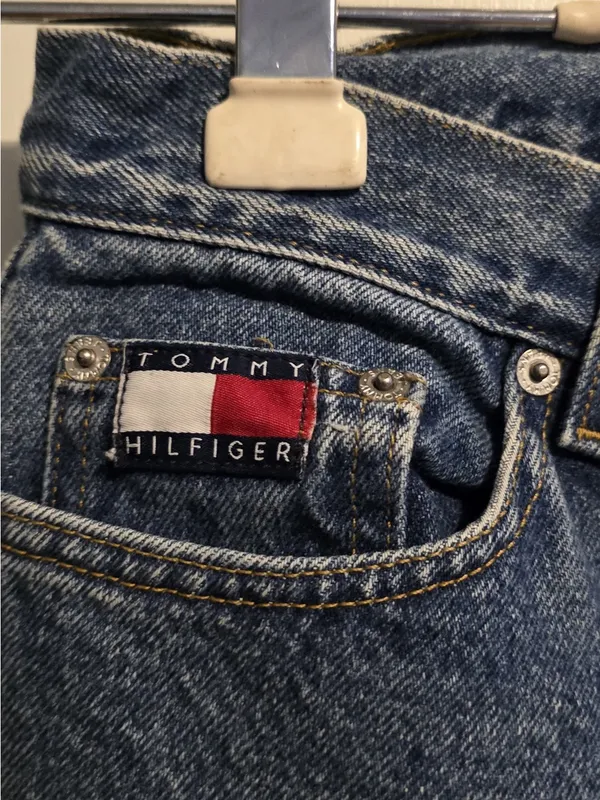 Tommy Hilfiger Women’s Classic Dark Blue Bootcut Jeans - Image 6