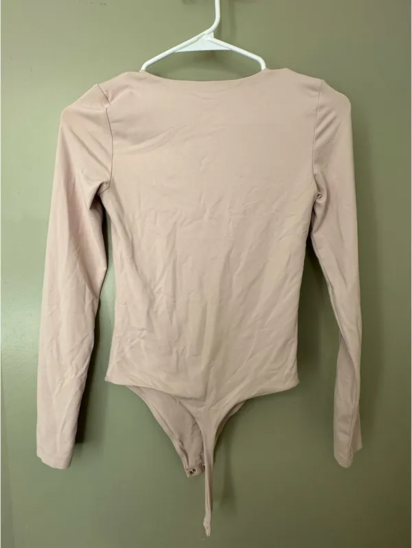 Aritzia Contour Long Sleeve Bodysuit - Image 2