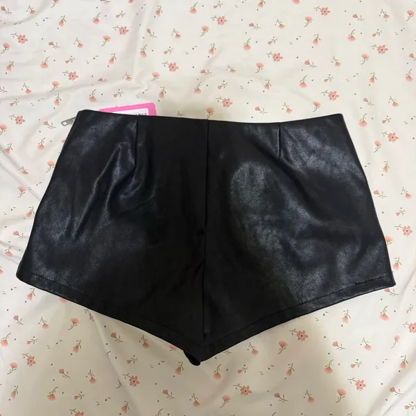 Edikted Studded Belt Faux Leather Micro Shorts size S - Image 2