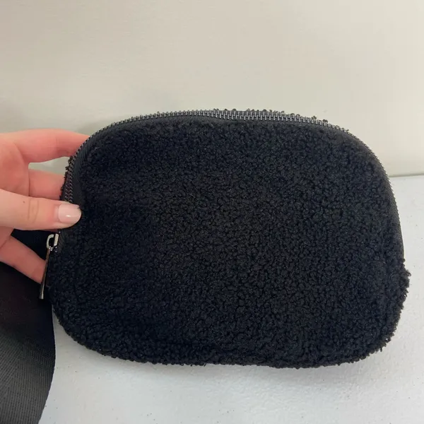 NWOT women’s solid black Sherpa soft thick adjustable‎ strap belt bag active - Image 2