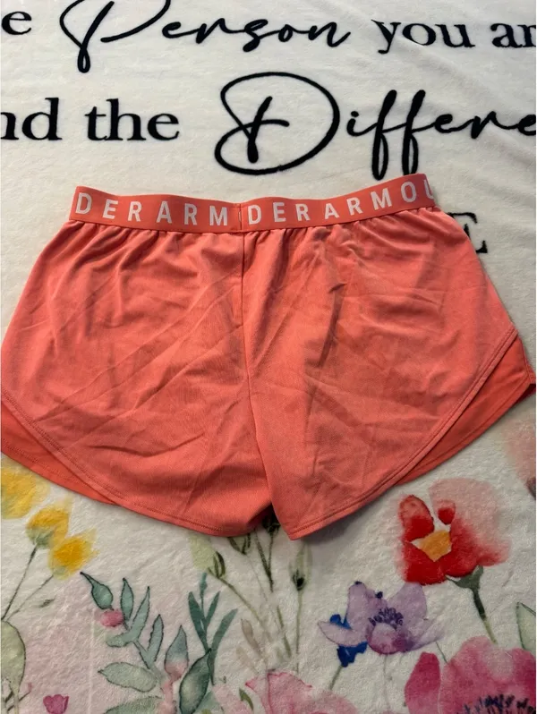Under Armour Running Shorts Athletic Gym Workout in a coral orange tone Size L - Image 2