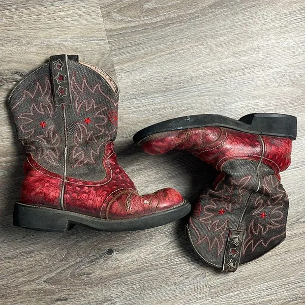 Ariat Red and Gray Cowboy Boots - Image 5