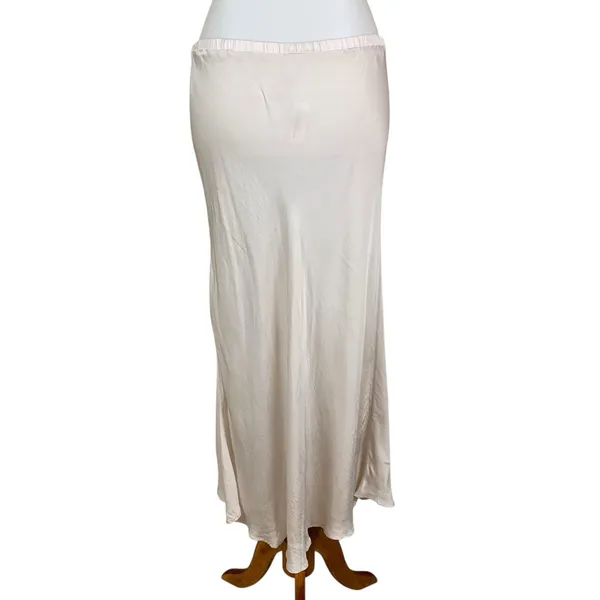 YFB Felicity Satin Slip Skirt Midi Elastic Waist‎ Lightweight Neutral Large NWT - Image 3