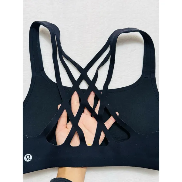 Lululemon Bring the Energy Sports Bra Size 6 B C Black - Image 4
