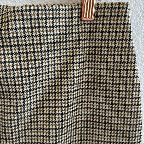 H&M Houndstooth Plaid Pencil Skirt Textured Small - Image 4