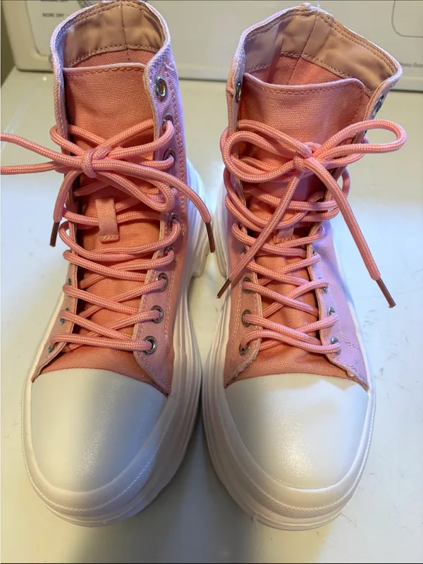 Barnes Elle Pink High-Top Platform Sneakers for Women size 6 - Image 2
