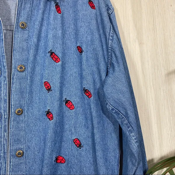 Mary Jane Lady Bug Beetle Embroidered Button Down Chambray Overshirt sz S Small - Image 7